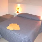 Santos Bed & Breakfast
